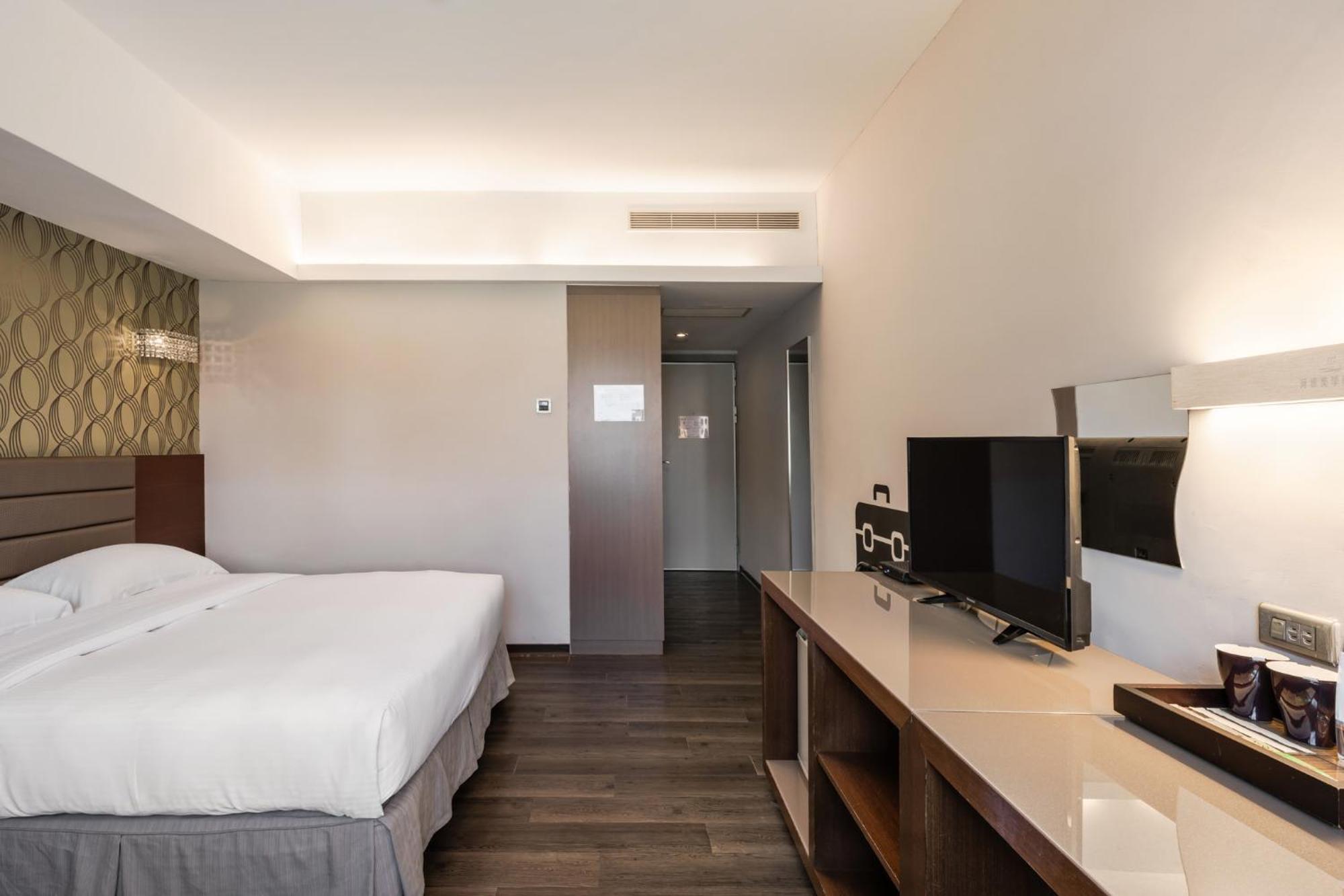 The Riverside Hotel Esthetics Kao-siung Exteriér fotografie