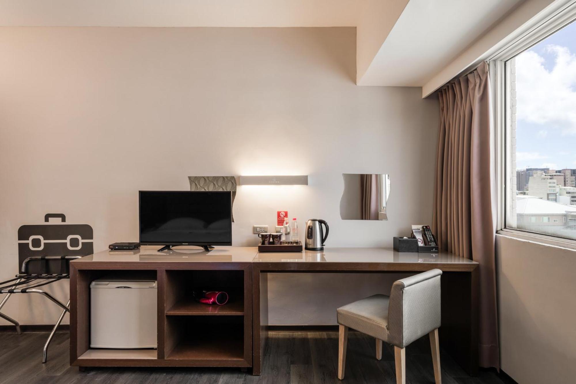 The Riverside Hotel Esthetics Kao-siung Exteriér fotografie